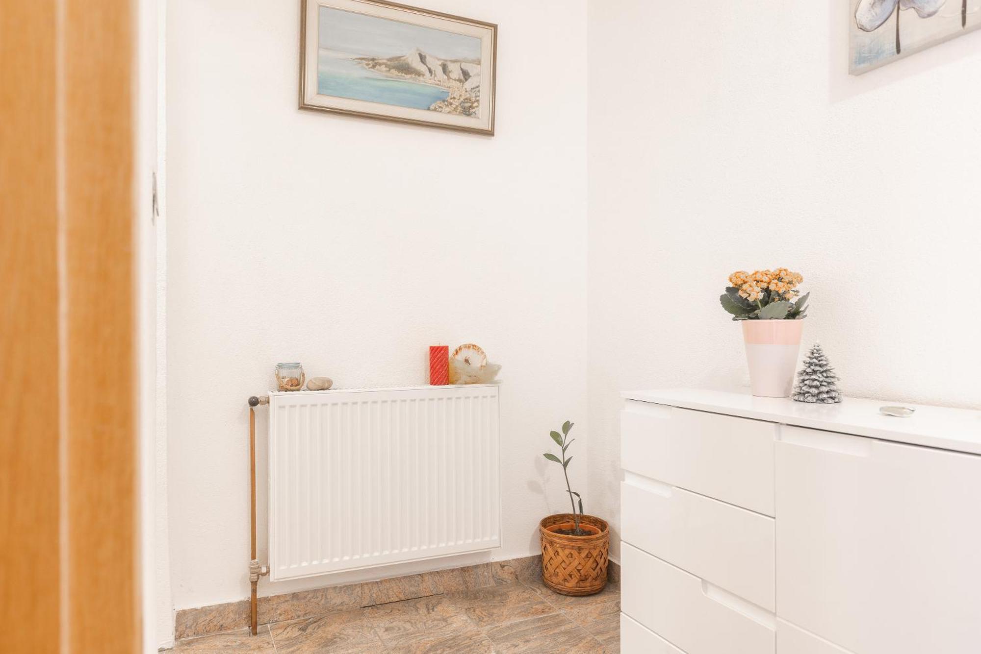 Apartman Nora 오미스 외부 사진